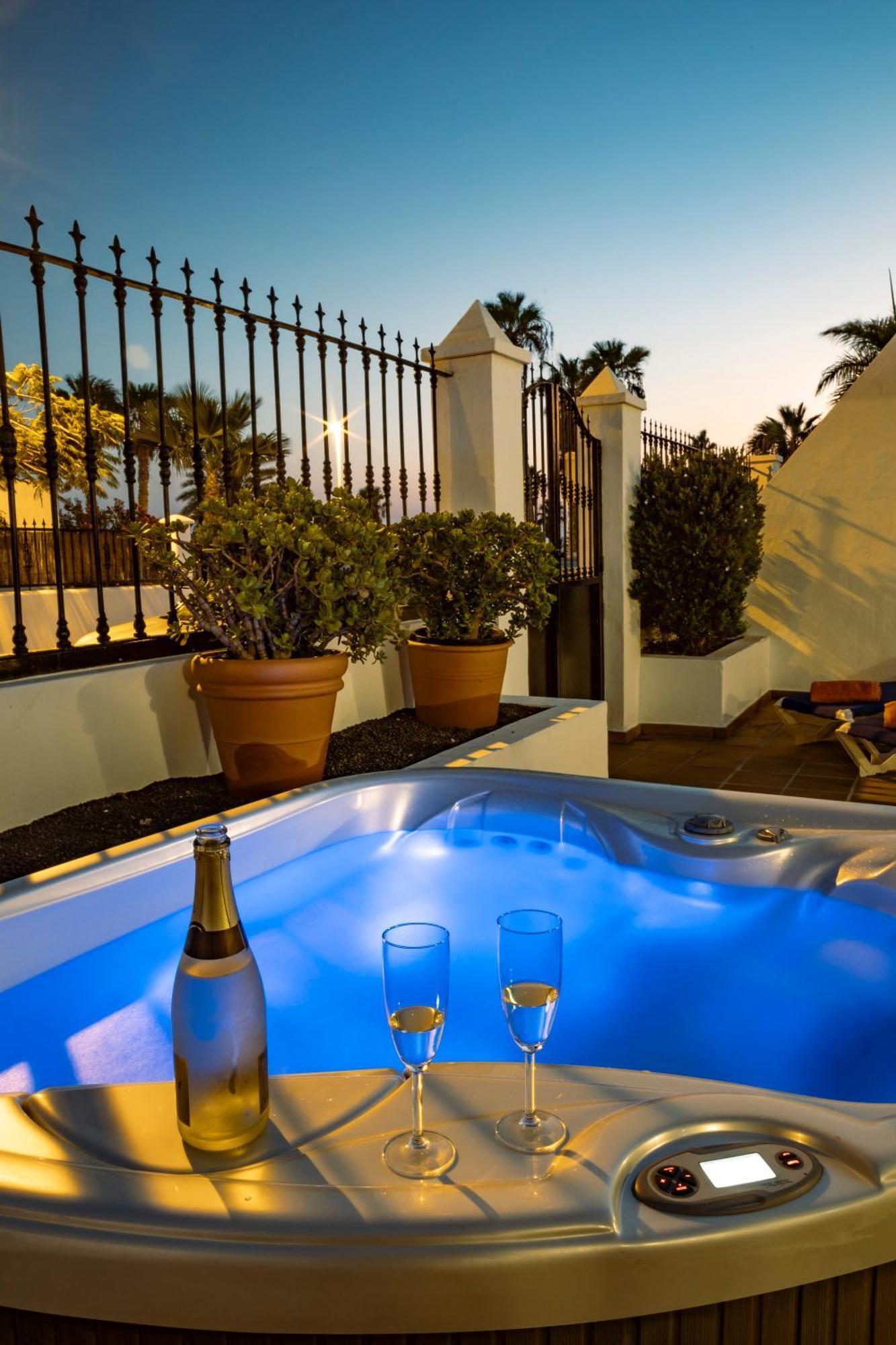 Casa de vacances Luxury House Tiati